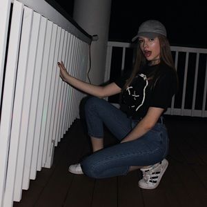 Meet your Posher, Emily